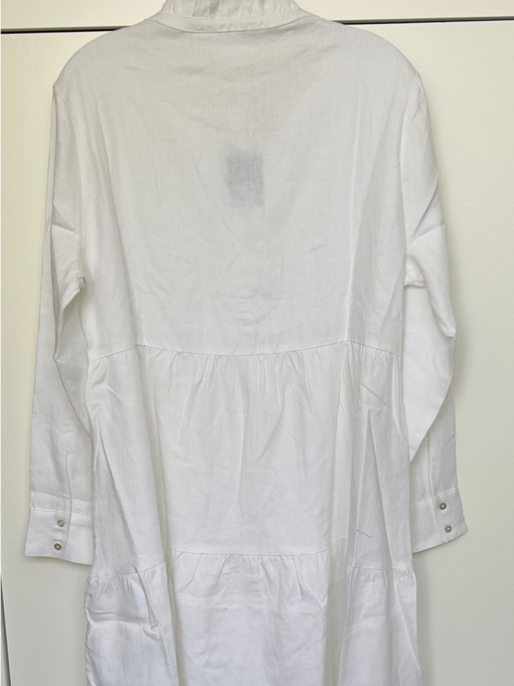 Alice Walk White Button-Front Tiered Shirt Dress - Picture 4 of 4